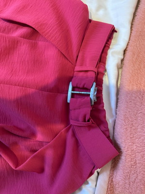 Kattis women's pink culotte pants with belt size M like new
