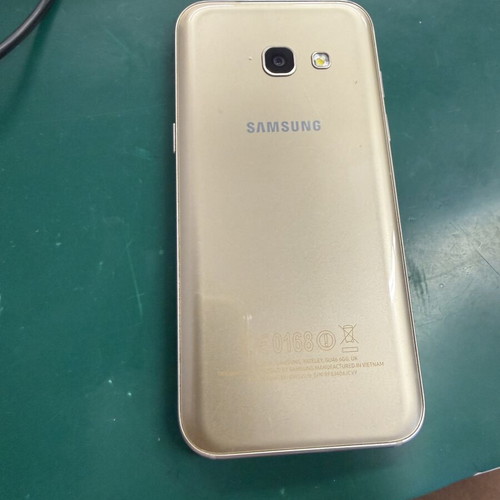 Samsung A3 smartphone used, gold, 16GB, Android