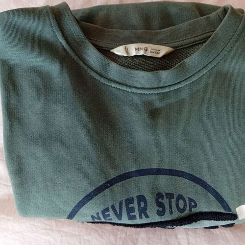 Boys' winter clothes set 13-14 years like new with Tu jacket and 3 sweatshirts