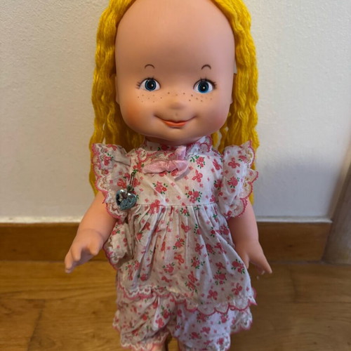 Pou-Pou El Greco doll used with clothes and shoes