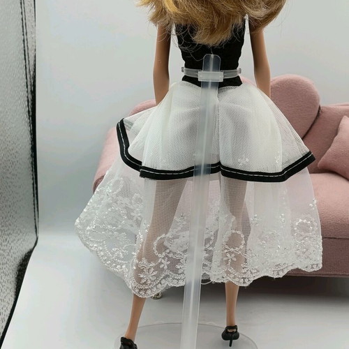 Dress and shoes for dolls like new