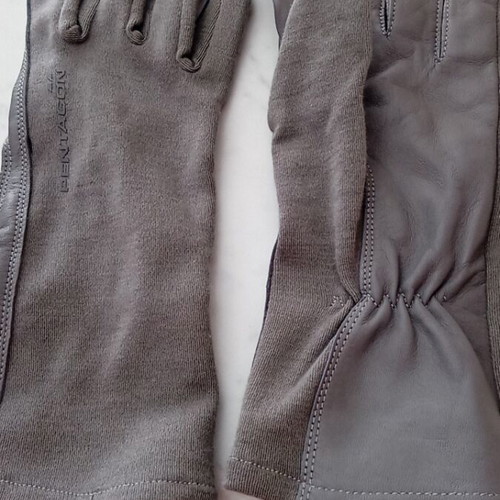 Pentagon fireproof work gloves like new