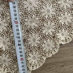 Handmade rhombus-shaped table runner