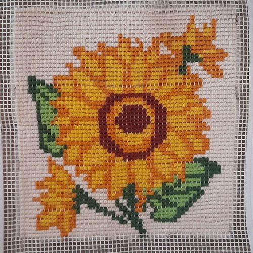 Handmade decorative pillow with canvas rug 40x40cm