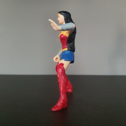 Wonder Woman figure 2019 used with functional mechanism