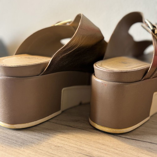 Janet Sport Platform Sandals size 40 used, gold