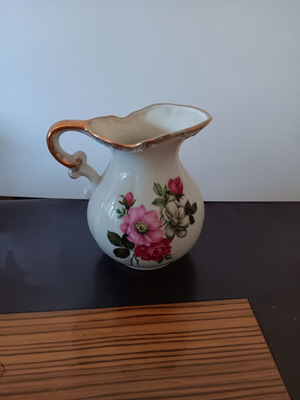 Milk jug in good condition