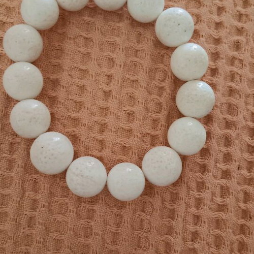 Jewelry set used bracelet and necklace with white chunky beads
