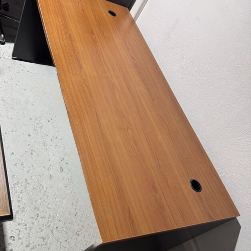 Executive Desk 180x80 with Leather Chair like new