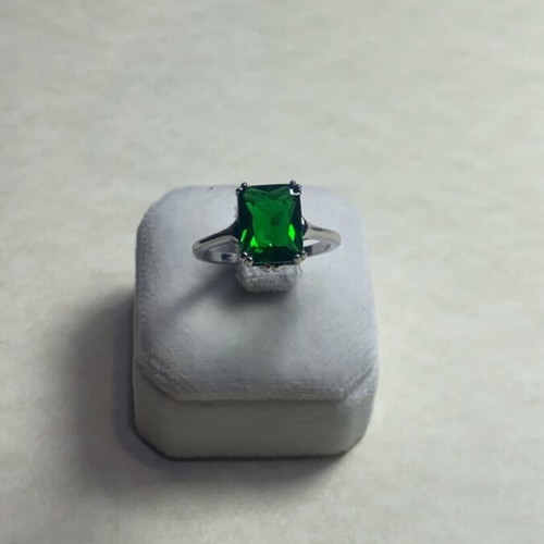 Handmade silver ring with green stone new