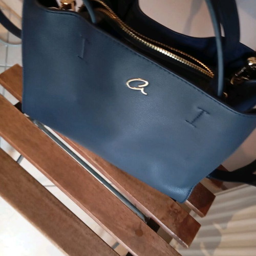 Axel bag navy blue like new