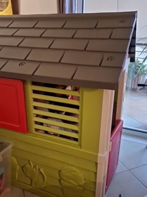 Garden playhouse like new