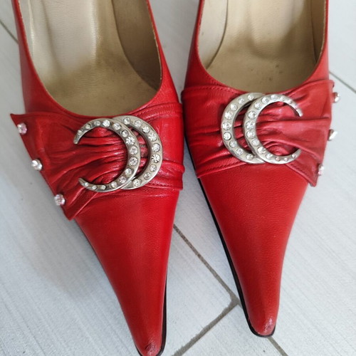 Vintage leather heels size 37 like new, red with decorative buckle