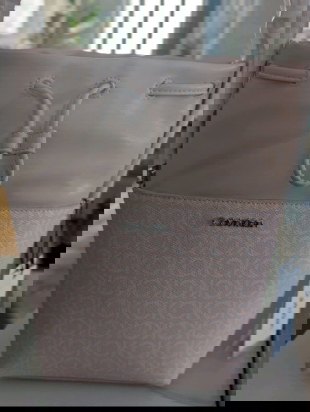 CALVIN KLEIN ΤΣΑΝΤΑ ΧΙΑΣΤΙ & ΩΜΟΥ