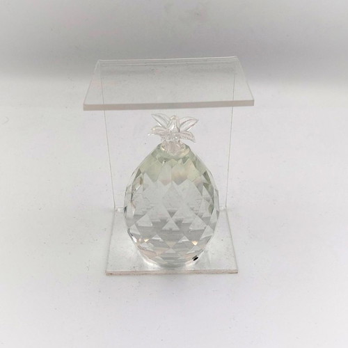 Crystal decorative pineapple used