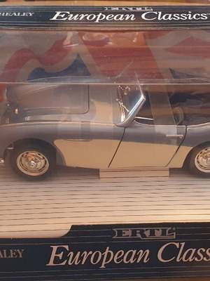 Ertl European Classics 1956 Austin-Healey 100-SIX 1:18 toy car new