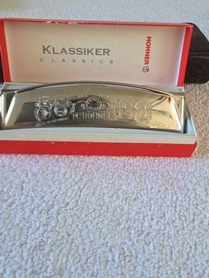 Hohner Echo Tremolo Octaaf Harmonica used, playable condition