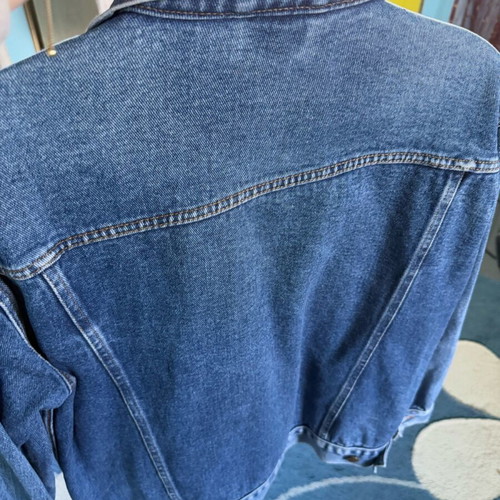 Denim jacket size M like new, blue
