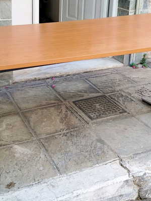 Τραπέζι γραφείο μεταχειρισμένο 180x60cm με ρυθμιζόμενα ποδαράκια