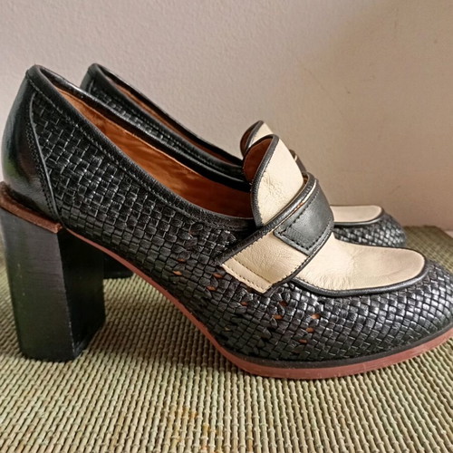 See by Chloe leather shoes used, size 38, black and white