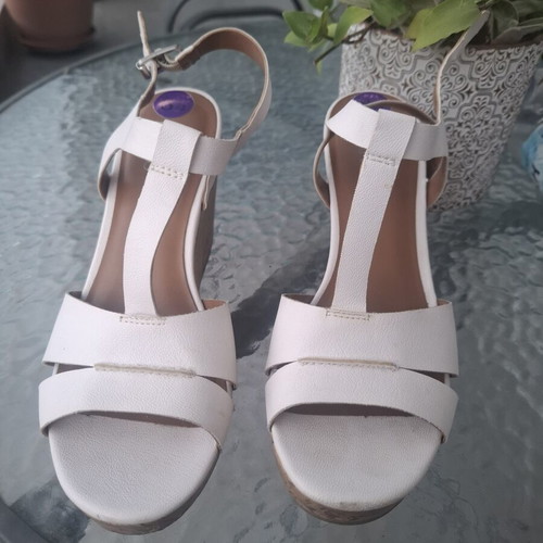 Franco Sarto platform sandals size 39 used, white