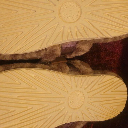 Ugg slippers size 44 brown animal print new with scratches