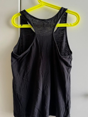 H&M Basic black sleeveless top like new