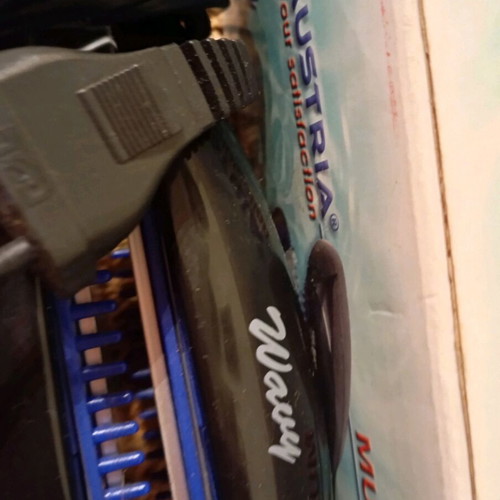 First Austria Wavy hair straightener like new