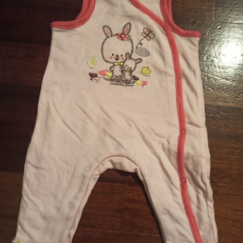 Orchestra baby set used for 1 month with blouse, jacket and romper