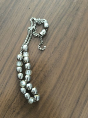 Silver komboloi like new