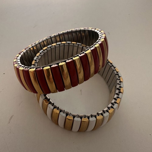 Metallic elastic bracelet set like new, multicolor
