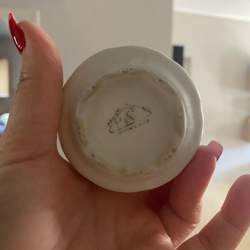 Vintage cup set used, 4 pieces with gold details