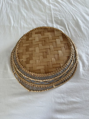 Wicker tray like new