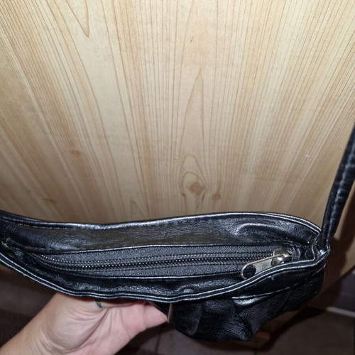 Vintage shoulder bag black leatherette like new