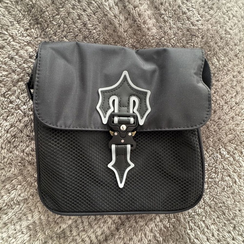 Trapstar Irongate Crossbody Bag new, black