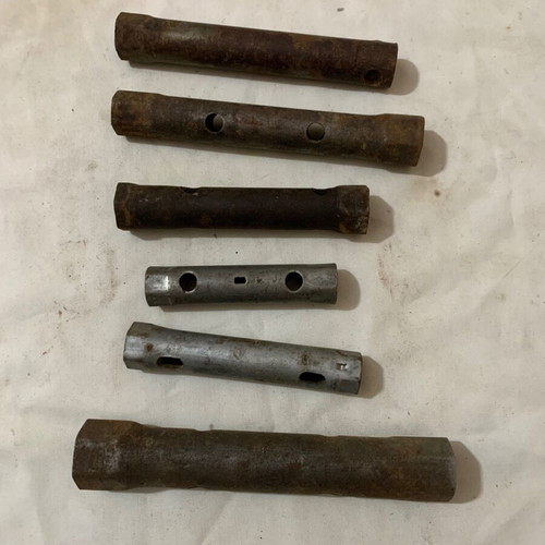 Socket wrench set used with sizes 16-17, 16-19, 21, 19-21, 19-23, 25-27