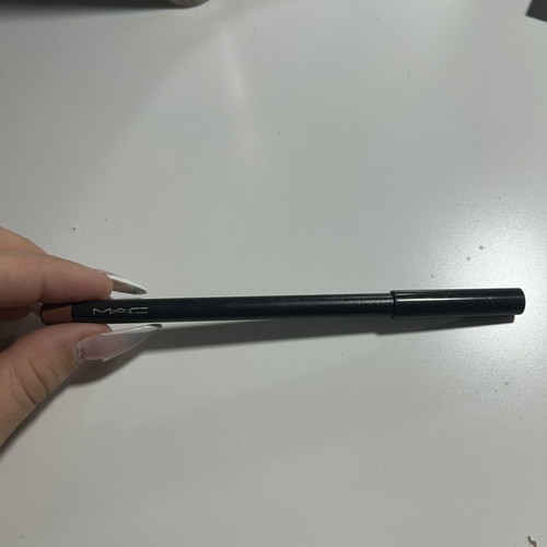 MAC Lip Liner Oak used twice, shade mismatch