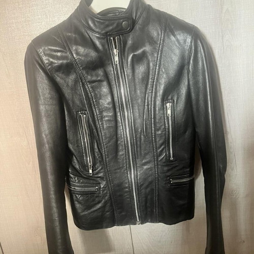 Lapel leather women's jacket size XS black like new
