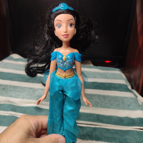 Hasbro Disney Royal Shimmer Princess Jasmine doll used, good condition