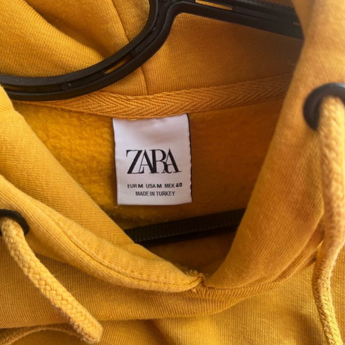 ZARA men's sweatshirt medium like new, yellow