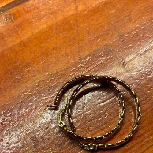 Earrings hoop gold hammered faux new