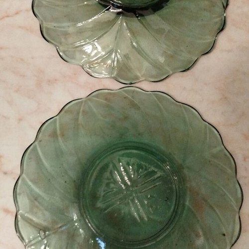Depression glass dessert plates set of 6, like new
