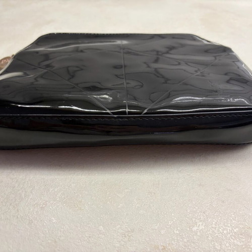 Yves Saint Laurent Make Up Pouch New Black Patent Leather Quilted Effect