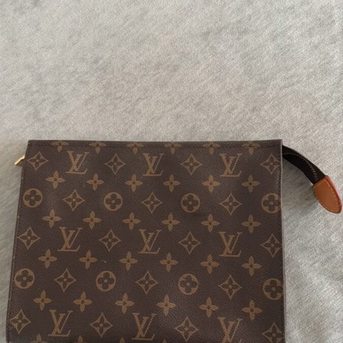 Louis Vuitton Toiletry Pouch 26 Monogram Brown Canvas