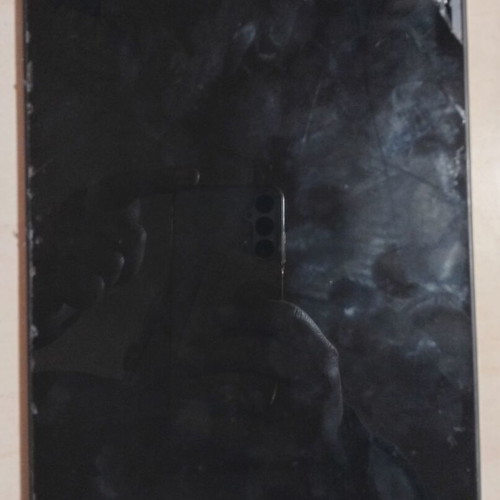 Samsung Galaxy Tab A7 SM-T505 used with broken screen for parts