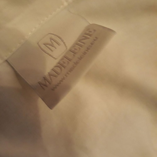 Madeleine shirt used, size M, white, in excellent condition