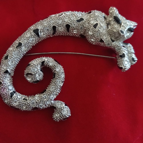 Faux Silver Panther Brooch like new, rhinestones, Art Deco style