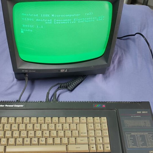 Amstrad CPC6128 vintage used, functional condition