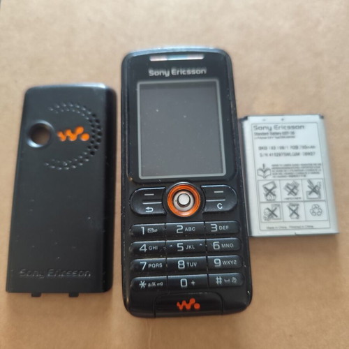 Sony Ericsson W200i vintage mobile phone used