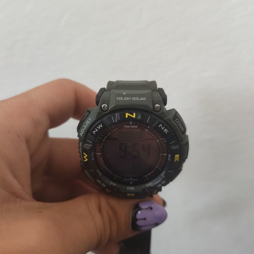 Casio Protrek Prg 340-3 watch like new, green